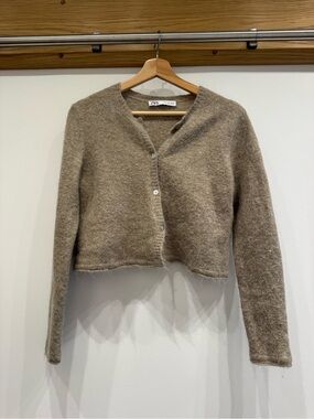Zara Cropped V-Neck Fuzzy Taupe Cardigan